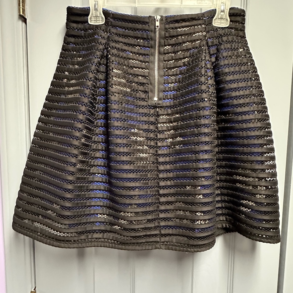 Xhilaration Black and Blue Textured A-Line Skirt - Picture 4 of 4